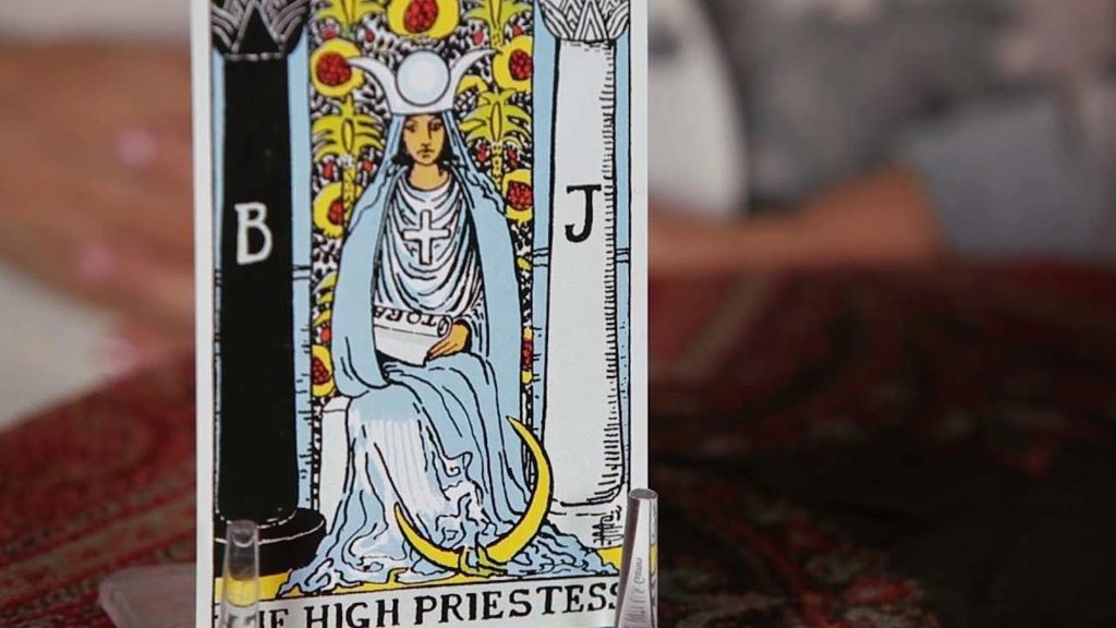 detailed interpreting the high priestess cards